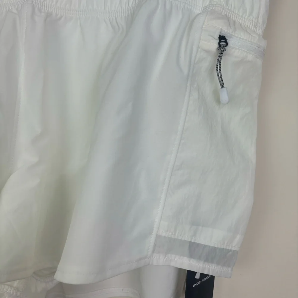 Under Armour NWT Run Anywhere White Shorts Size Large - Picture 4 of 10